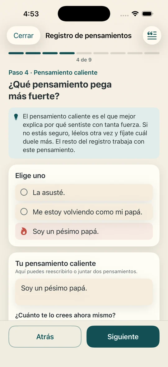 El paso del pensamiento caliente, con tres pensamientos en la lista, uno de ellos elegido, y una barra deslizante para indicar cuánto se cree